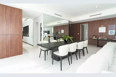 300 Biscayne Blvd #1901, Miami, FL 33131 - Photo 14