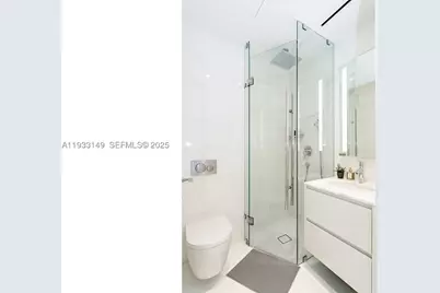 300 Biscayne Blvd #1901, Miami, FL 33131 - Photo 46