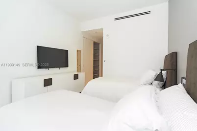 300 Biscayne Blvd #1901, Miami, FL 33131 - Photo 48