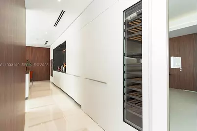 300 Biscayne Blvd #1901, Miami, FL 33131 - Photo 20