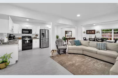 14140 NE 10th, North Miami, FL 33161 - Photo 2