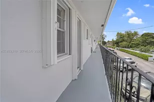 7401 Pines, Pembroke Pines, FL 33024 - Photo 4