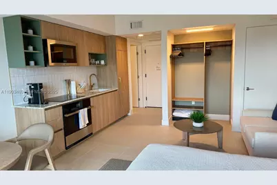 159 NE 6th #4010, Miami, FL 33132 - Photo 2
