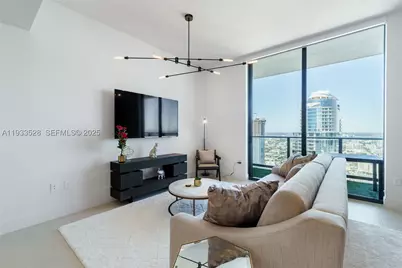 601 NE 1st #PH5001, Miami, FL 33132 - Photo 10