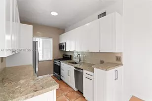 1925 Calais, Miami Beach, FL 33141 - Photo 10