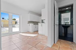 1925 Calais, Miami Beach, FL 33141 - Photo 24