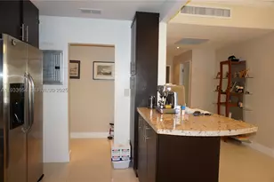 19390 Collins, Sunny Isles Beach, FL 33160 - Photo 10