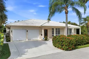 2607 Holy Cross, Lake Worth, FL 33460 - Photo 2