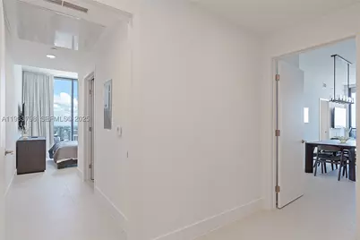 159 NE 6th #5015, Miami, FL 33132 - Photo 2