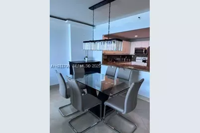 2301 Collins #1025, Miami Beach, FL 33139 - Photo 8
