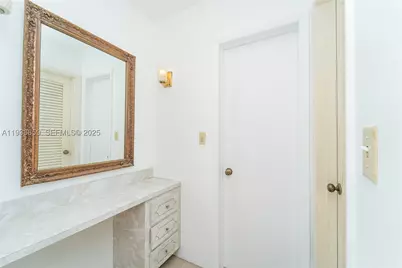 2855 Leonard #H607, Aventura, FL 33160 - Photo 12