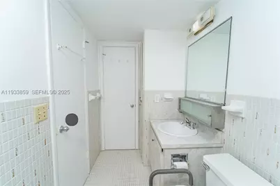 2855 Leonard #H607, Aventura, FL 33160 - Photo 14