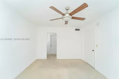 2855 Leonard #H607, Aventura, FL 33160 - Photo 10