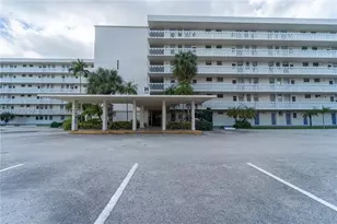 2855 Leonard, Aventura, FL 33160 - Photo 2