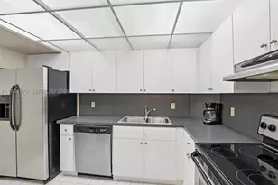 4350 Hillcrest, Hollywood, FL 33021 - Photo 10