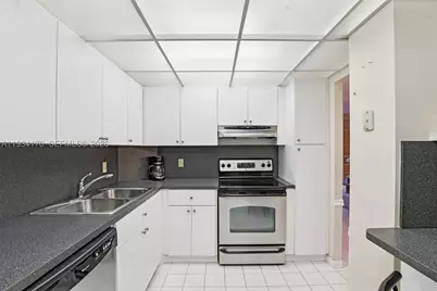 4350 Hillcrest #702, Hollywood, FL 33021 - Photo 8