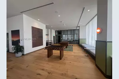 11 NE 6 #1407, Miami, FL 33132 - Photo 8