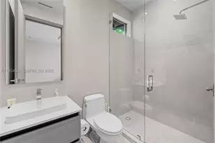 19900 NE 21st, Miami, FL 33179 - Photo 52