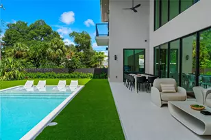19900 NE 21st, Miami, FL 33179 - Photo 16