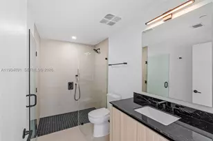 225 N Miami, Miami, FL 33132 - Photo 30