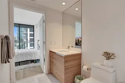 121 NE 34th #902, Miami, FL 33137 - Photo 6
