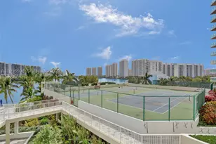 3370 Hidden Bay, Aventura, FL 33180 - Photo 18