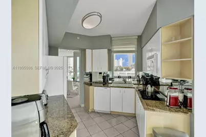 3370 Hidden Bay #508, Aventura, FL 33180 - Photo 8