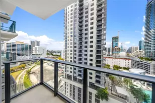 11 NE 6th, Miami, FL 33132 - Photo 26
