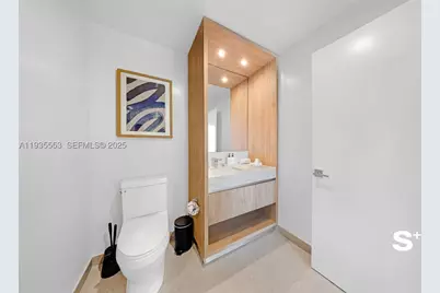 11 NE 6th #1903, Miami, FL 33132 - Photo 24