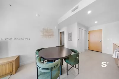 11 NE 6th #1903, Miami, FL 33132 - Photo 10