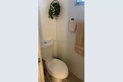 1911 SW 87th, Davie, FL 33324 - Photo 10