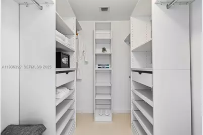501 NE 31st #3409, Miami, FL 33137 - Photo 18