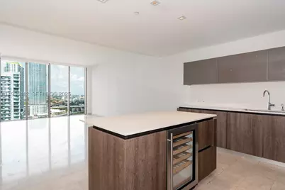 68 SE 6th #2010, Miami, FL 33131 - Photo 6