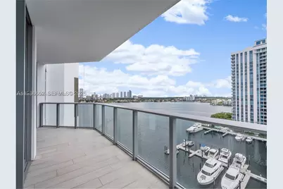 17301 Biscayne #1105, North Miami Beach, FL 33160 - Photo 2