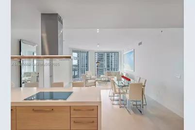 17301 Biscayne #1105, North Miami Beach, FL 33160 - Photo 4