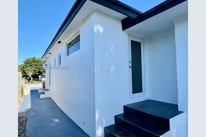 542 E 20th, Hialeah, FL 33013 - Photo 16