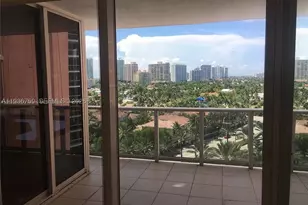 19333 Collins, Sunny Isles Beach, FL 33160 - Photo 20