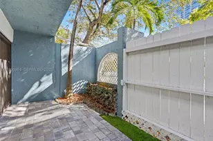 523 NE 38th, Miami, FL 33137 - Photo 8