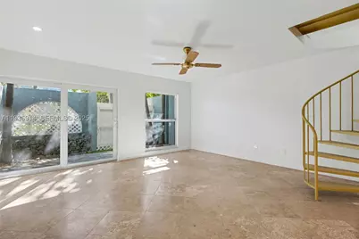 523 NE 38th #6, Miami, FL 33137 - Photo 4