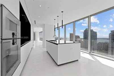 300 Biscayne Blvd #3201, Miami, FL 33130 - Photo 8