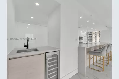 19707 Turnberry #25D, Aventura, FL 33180 - Photo 2