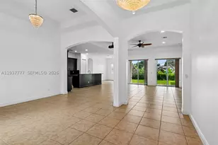 6432 SW 55th, Davie, FL 33314 - Photo 8