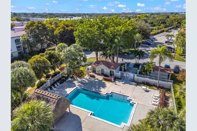 10831 NW 3rd, Pembroke Pines, FL 33026 - Photo 32