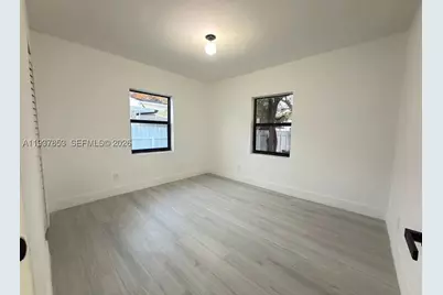 854 NW 76th, Miami, FL 33150 - Photo 14