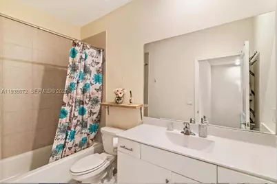11431 W 32nd, Hialeah, FL 33018 - Photo 16