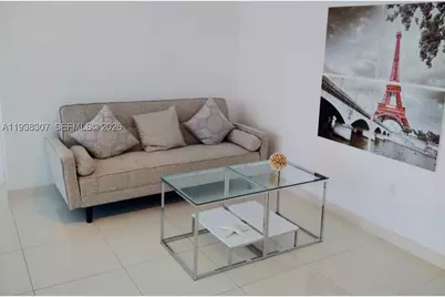 200 Biscayne Boulevard #906, Miami, FL 33131 - Photo 14