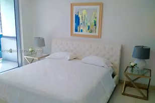 200 Biscayne Blvd, Miami, FL 33131 - Photo 2