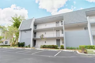 9150 Lime Bay, Tamarac, FL 33321 - Photo 12