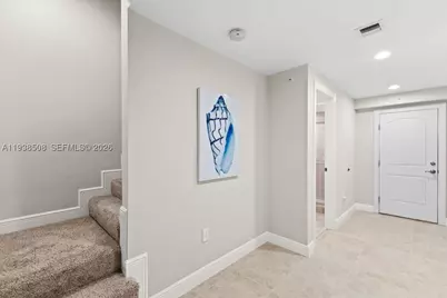 630 SE 15th #3, Fort Lauderdale, FL 33316 - Photo 6