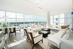 6103 Aqua, Miami Beach, FL 33141 - Photo 2